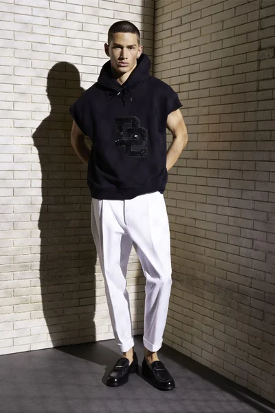 Look 29